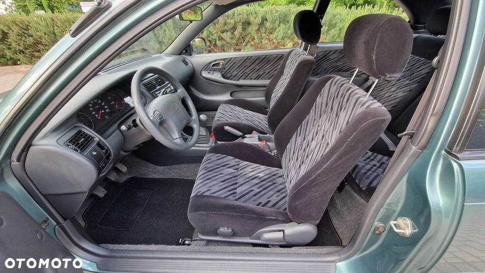 Toyota Corolla - 11