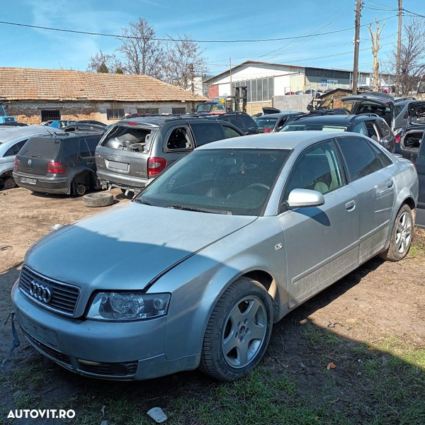 Dezmembrari  Audi A4 B6 (8E)  2000  > 2004 1.8 T Benzina