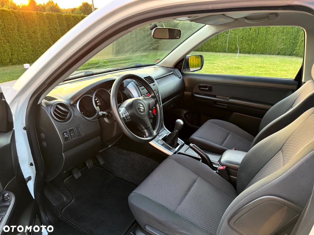 Suzuki Grand Vitara 1.6 Comfort - 9