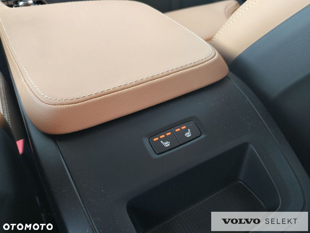 Volvo XC 90 - 25