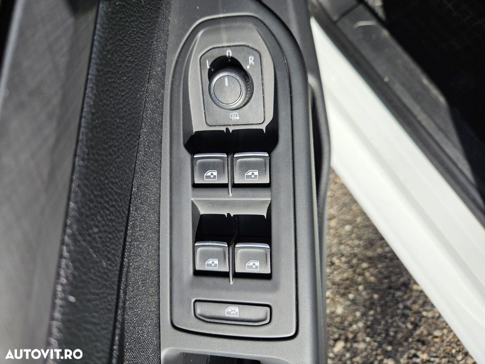 Volkswagen Golf 1.0 TSI Life - 11