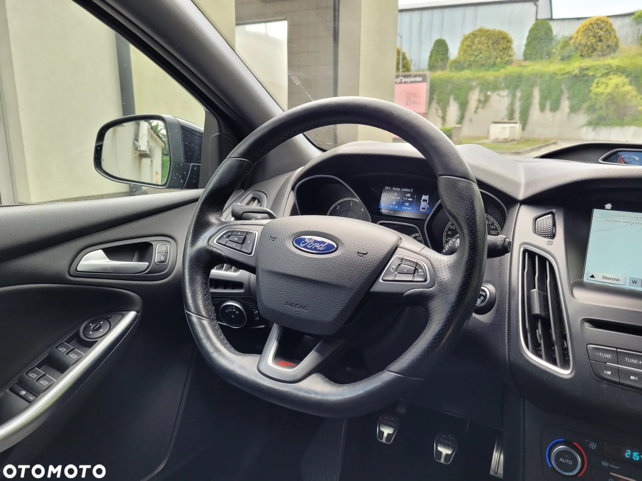 Ford Focus Turnier 2.0 TDCi ST mit Leder-Sport-Paket - 19