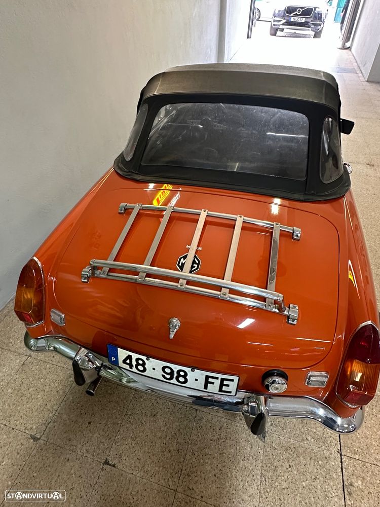 MG MGB - 7