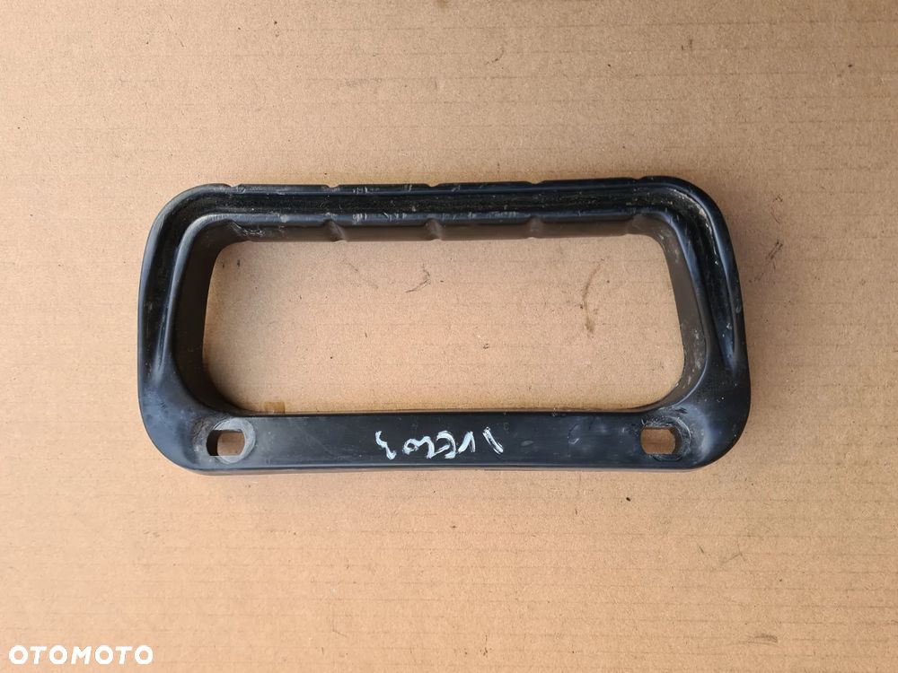 IVECO DAILY 3 99-06 rączka uchwyt do wsiadania przestrzeni ładunkowej - 2
