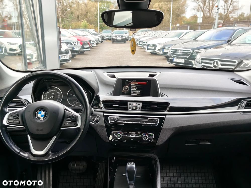 BMW X1 xDrive18d - 22