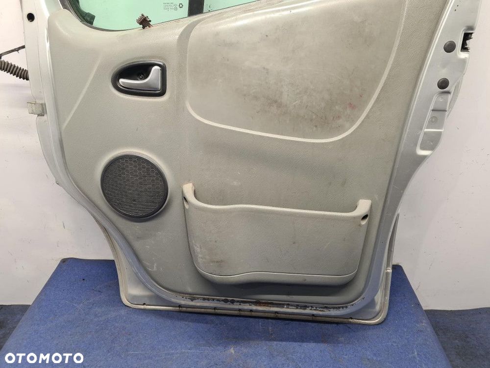 OPEL VIVARO A DRZWI PRZÓD PRAWE - 14