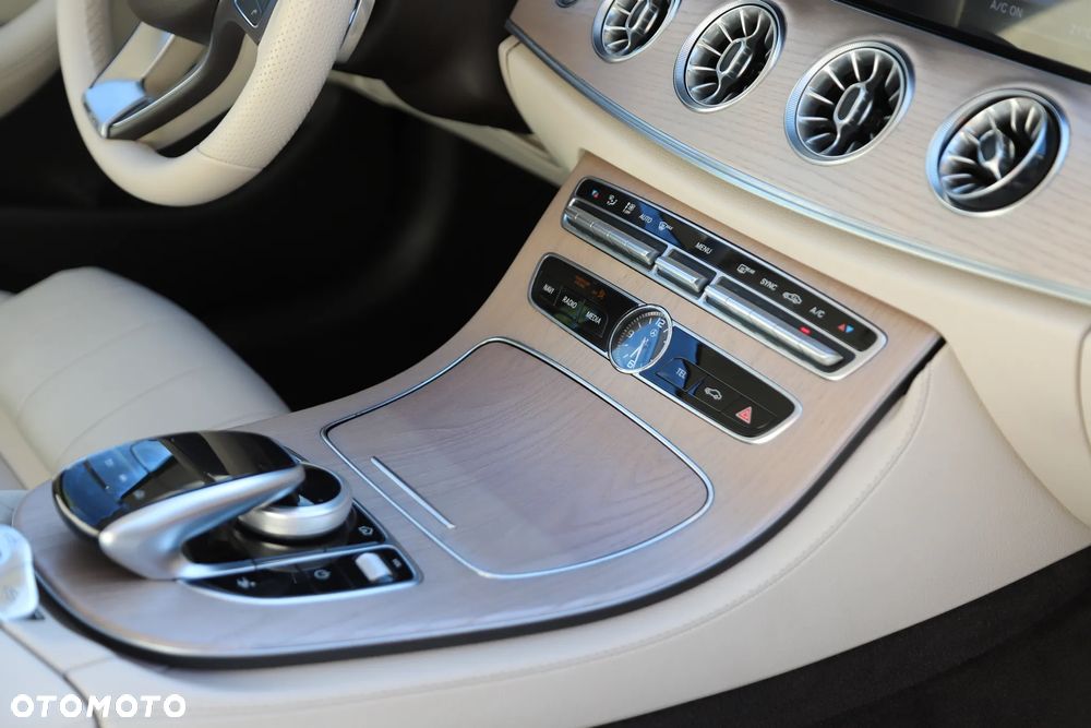 Mercedes-Benz Klasa E 400 4-Matic 9G-TRONIC - 9
