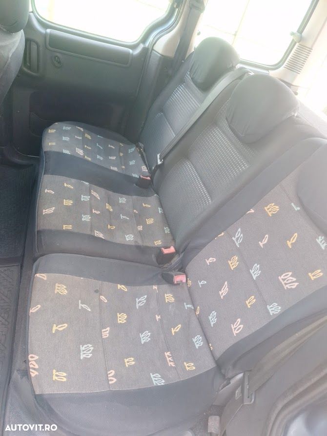 Peugeot Partner - 11