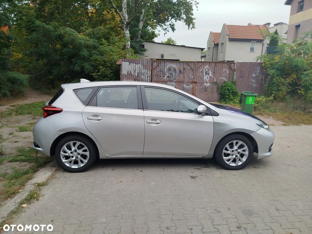 Toyota Auris 2016 photo 4