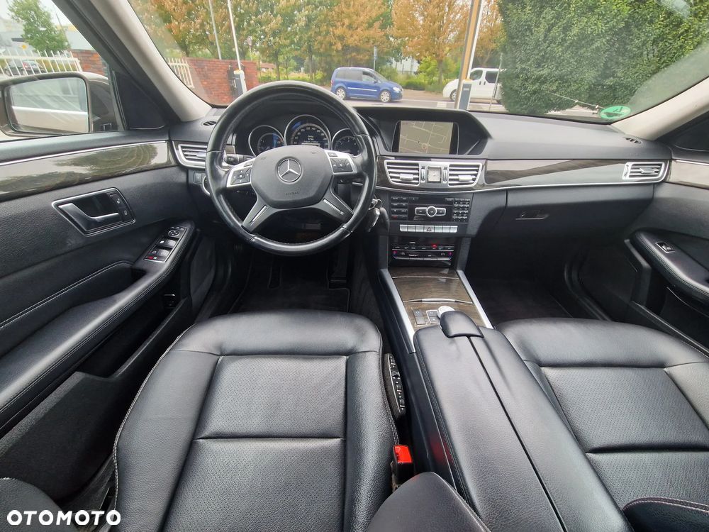 Mercedes-Benz Klasa E 250 BlueTEC 9G-TRONIC Avantgarde - 25