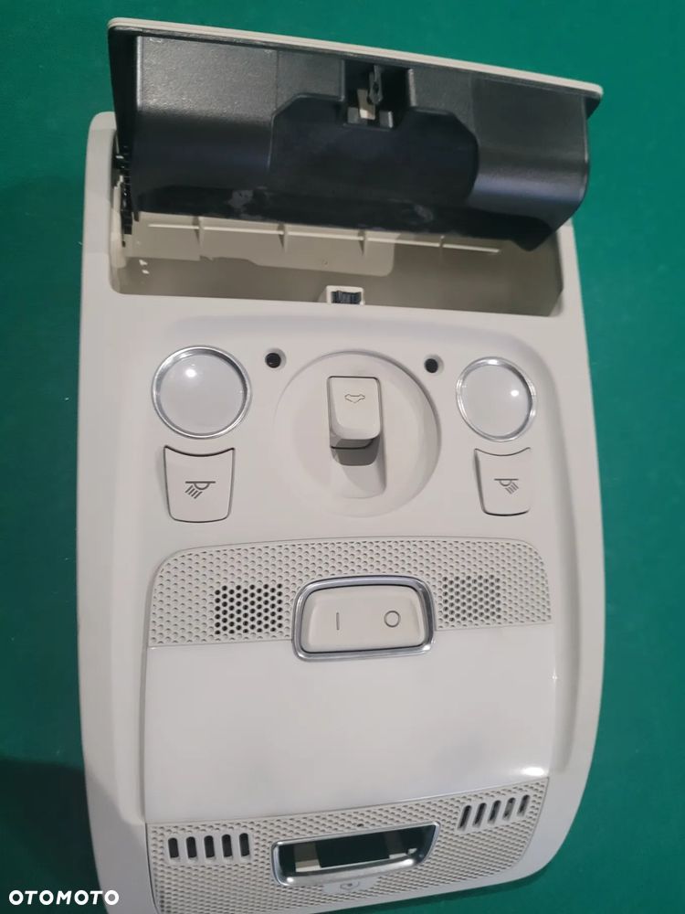 AUDI A4 B8 A5 Q5 LAMPKA PODSUFITKI 8T0947135H - 2