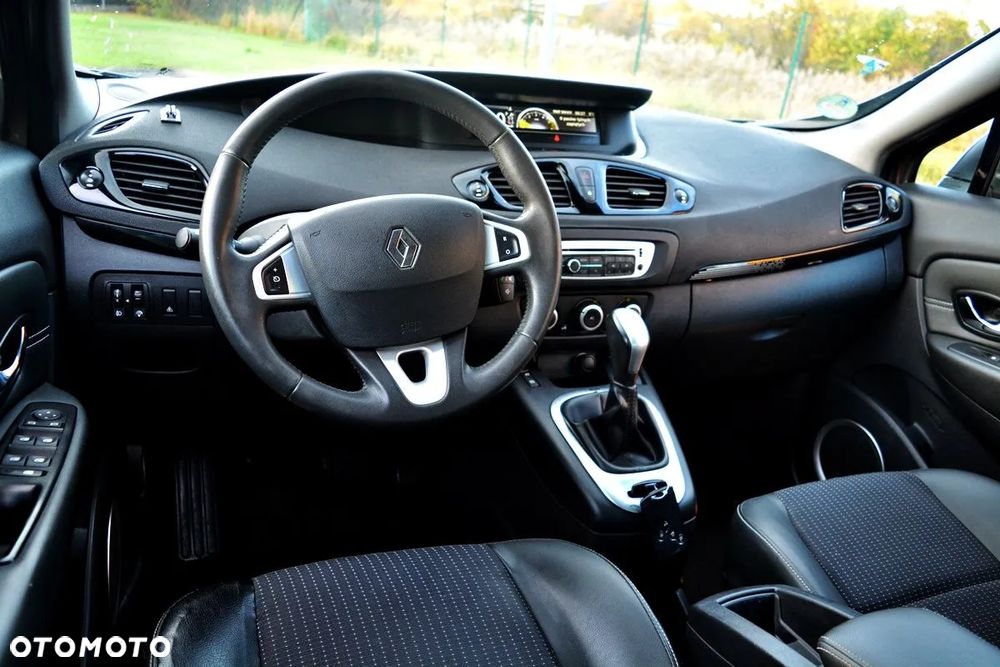 Renault Scenic ver-1-5-dci-dynamique-edc - 8