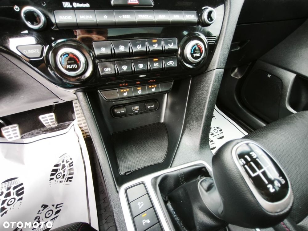 Kia Sportage - 12