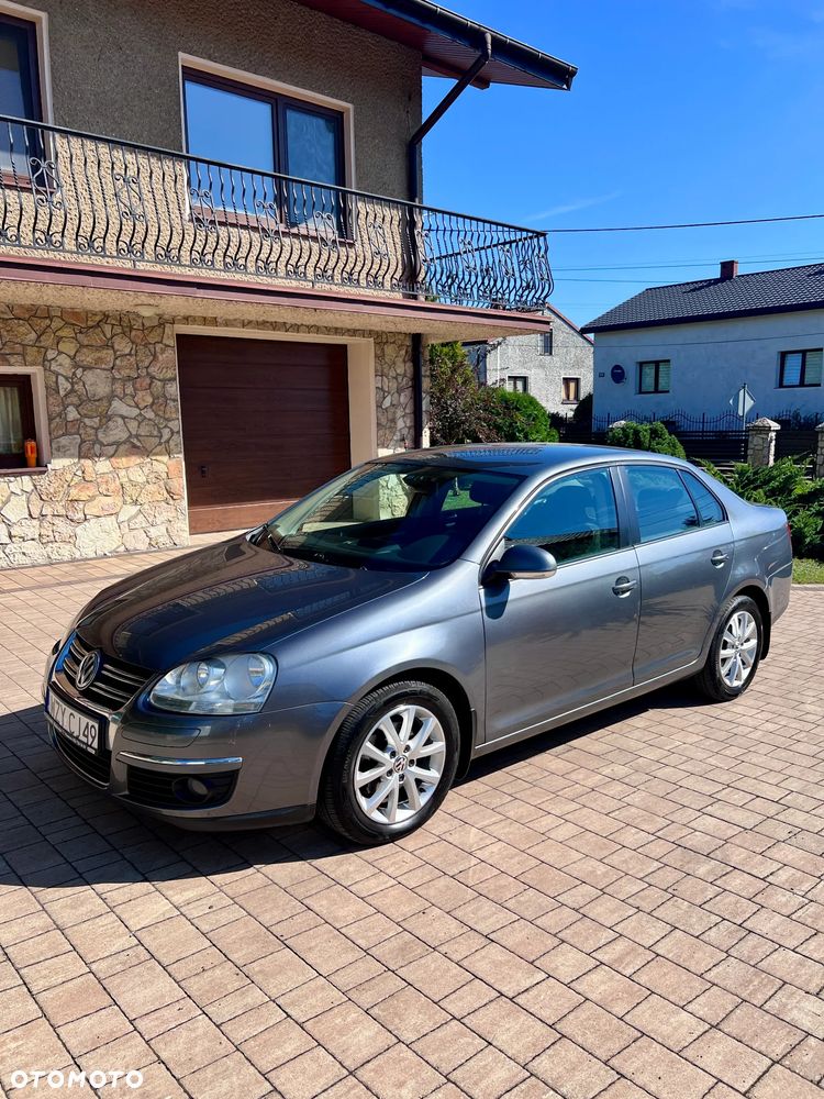Volkswagen Jetta 1.6 TDI DPF Trendline - 2