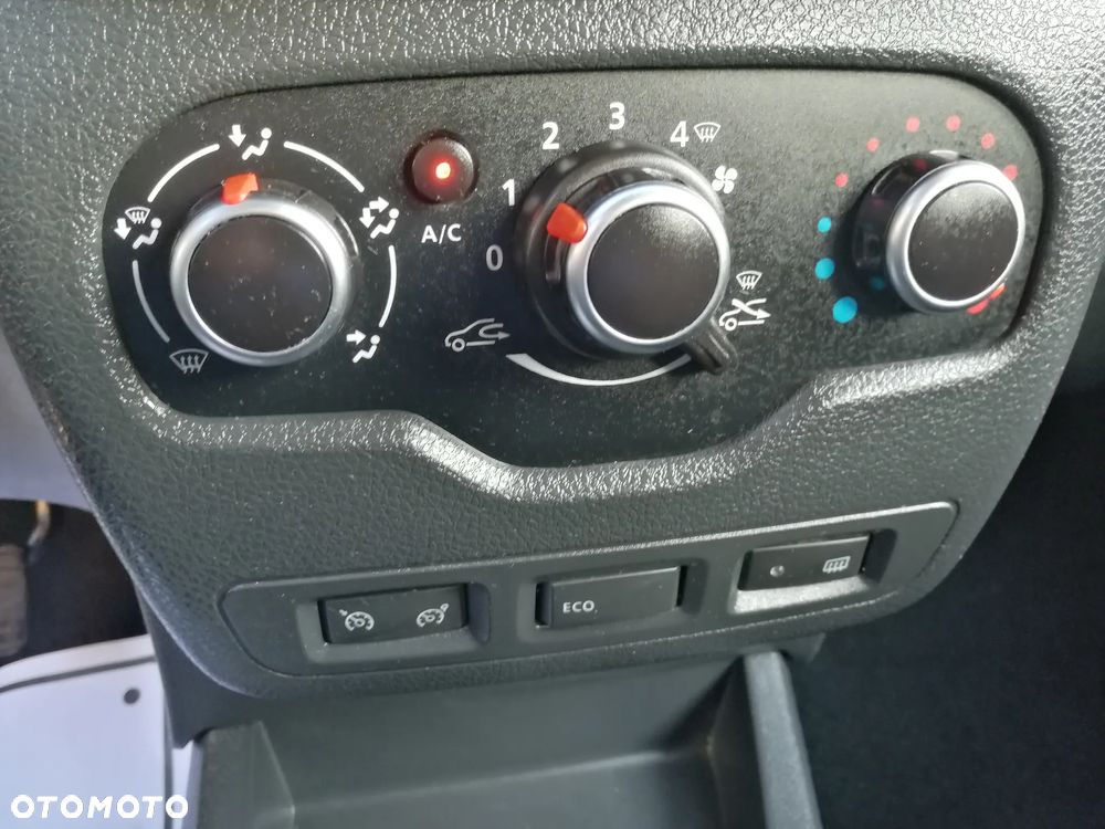 Dacia Dokker TCe 115 N1 Stepway Celebration - 16