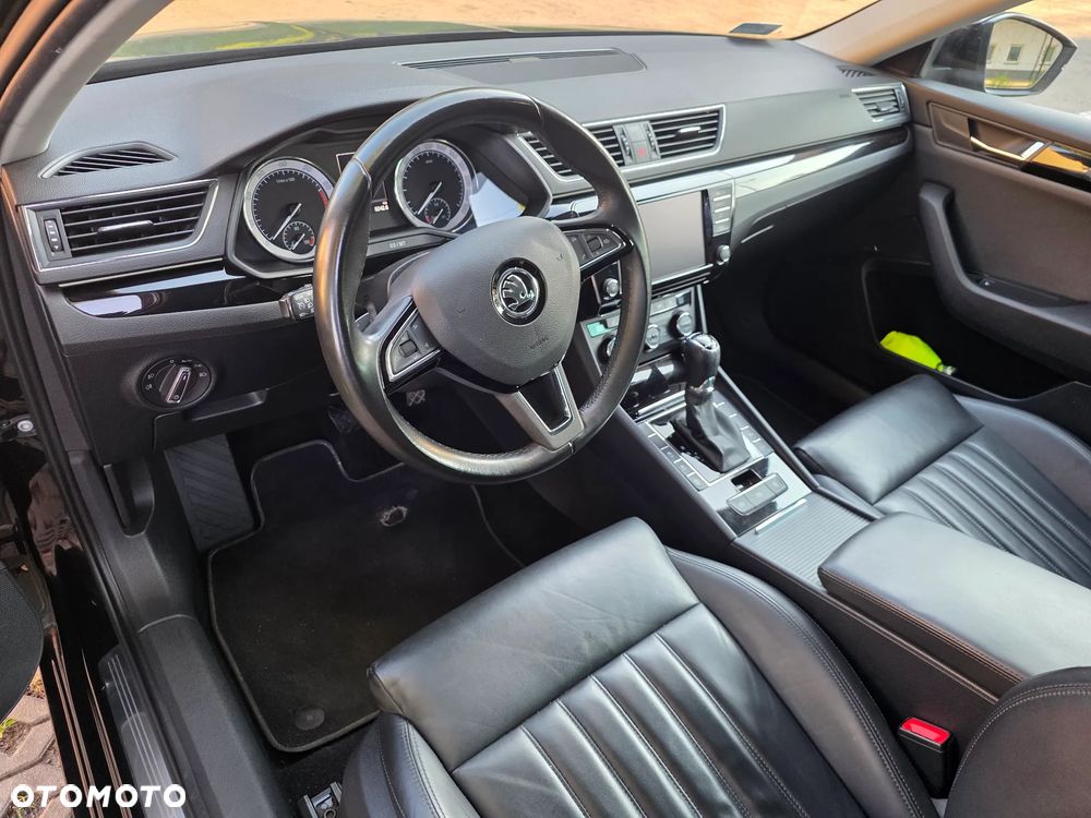 Skoda Superb 2.0 TSI 4x4 L&K DSG - 10