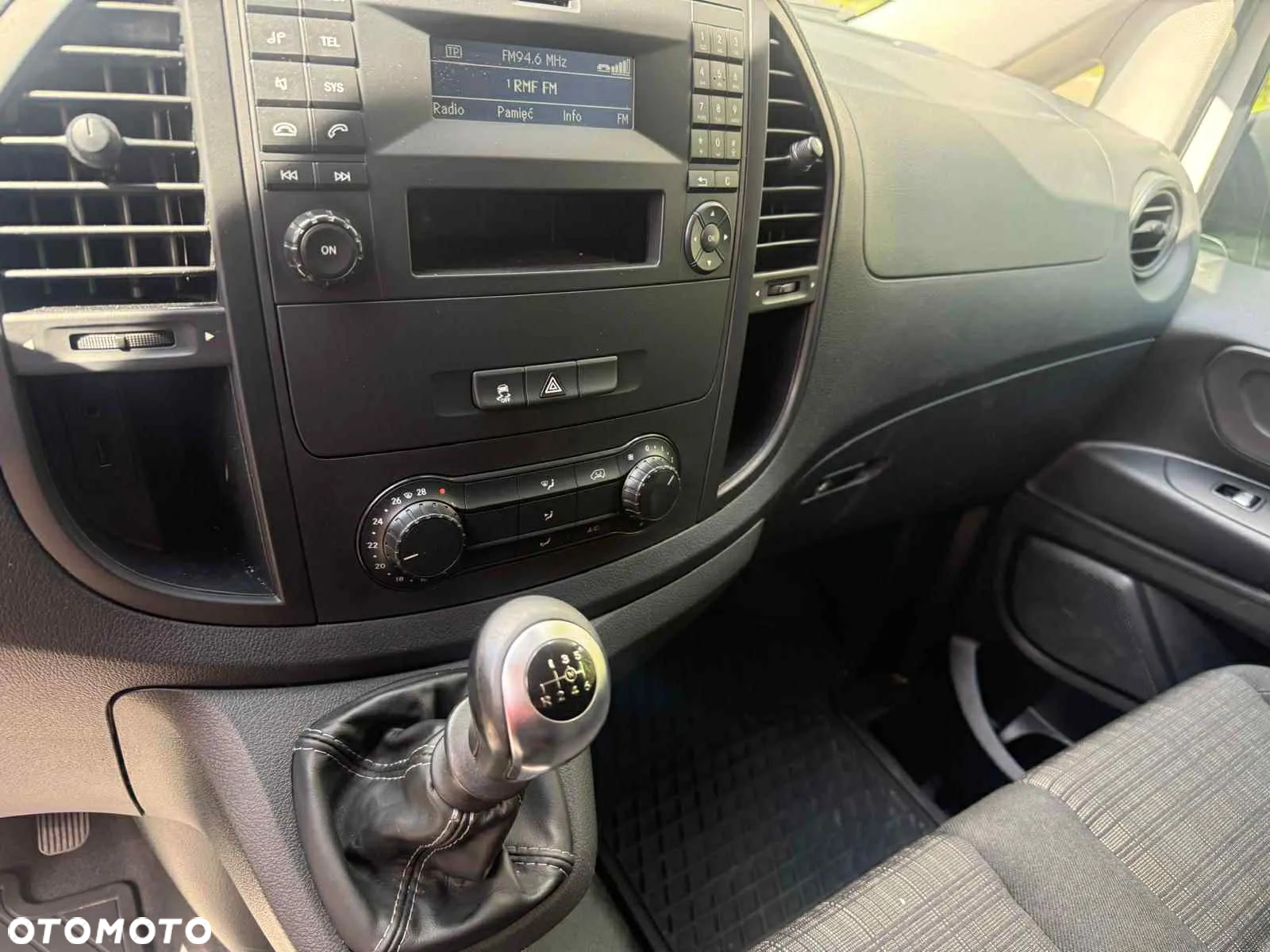 Mercedes-Benz Vito - 10