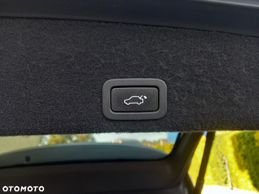 Volvo XC 60 D3 Geartronic Momentum - 22