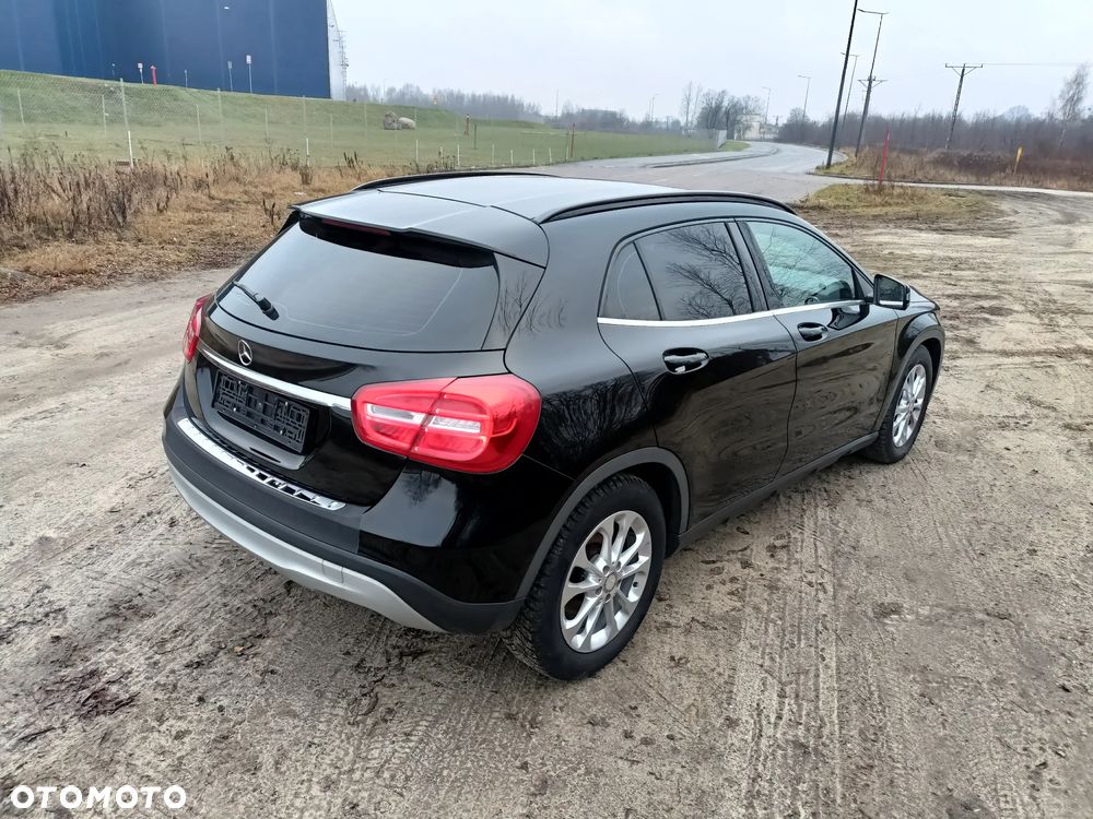 Mercedes-Benz GLA 180 (CDI) d 7G-DCT Urban - 7