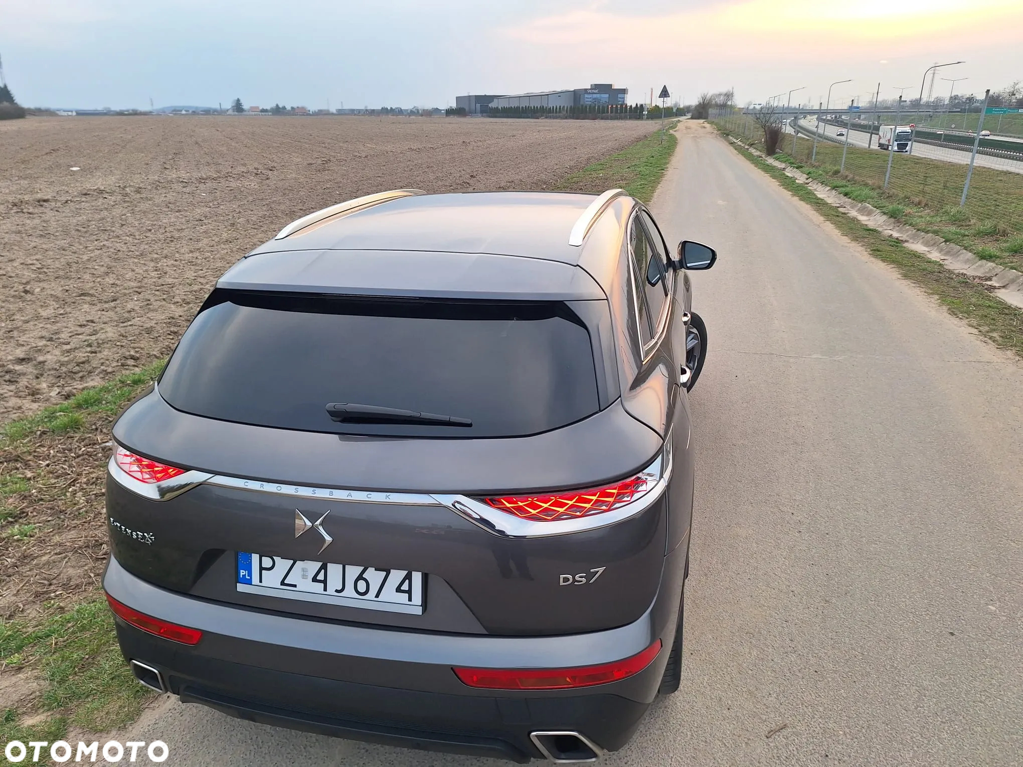 DS Automobiles DS 7 Crossback 1.6 E-Tense 4x4 Grand Chic - 8