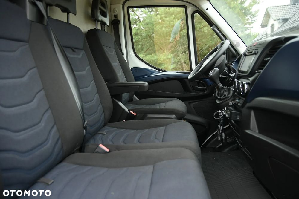 Iveco DAILY 35C180 * KONTENER Izoterma * HiMATIC * WINDA DHOLLANDIA * Salon Polska * - 23