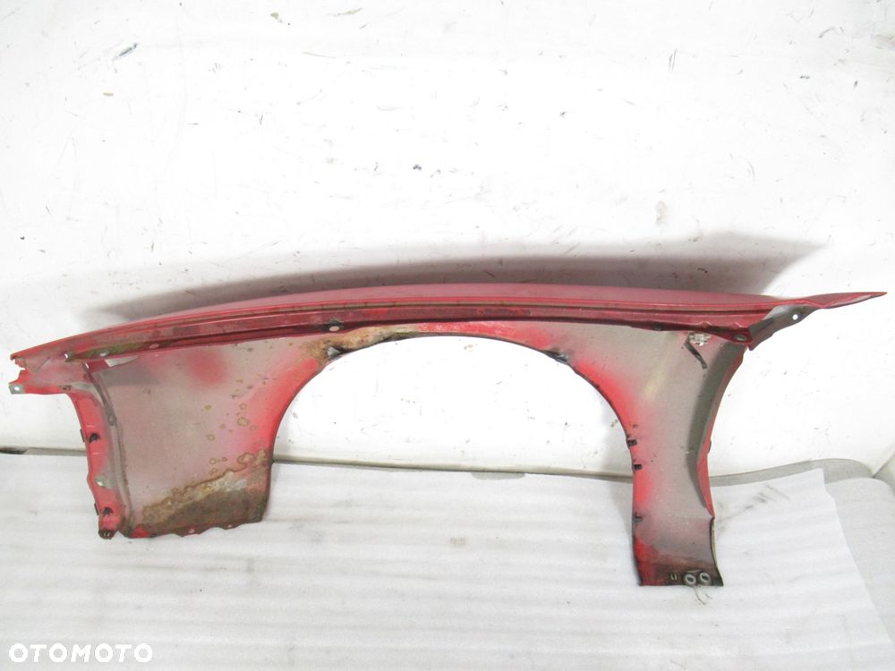 BŁOTNIK PRAWY PRZEDNI TOYOTA CELICA V T18 - 8