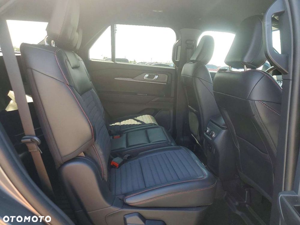 Ford Explorer - 12