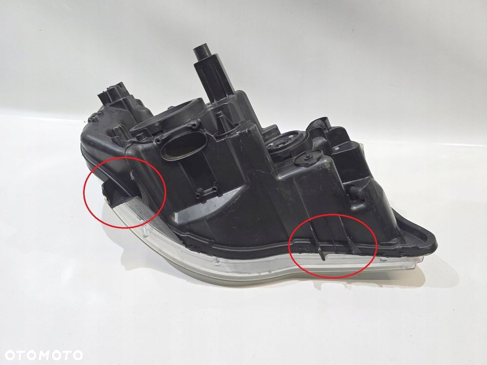 reflektor lampa przód lewy chrysler voyager town country usa 05113337ae - 4