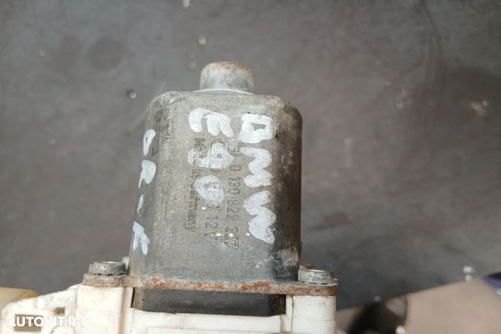 Motoras macara geam fata dreapta 6927028 0130822227 6927028 013082222 - 6