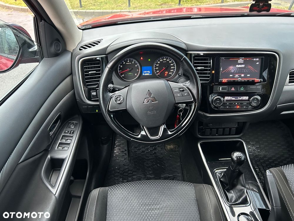 Mitsubishi Outlander - 7