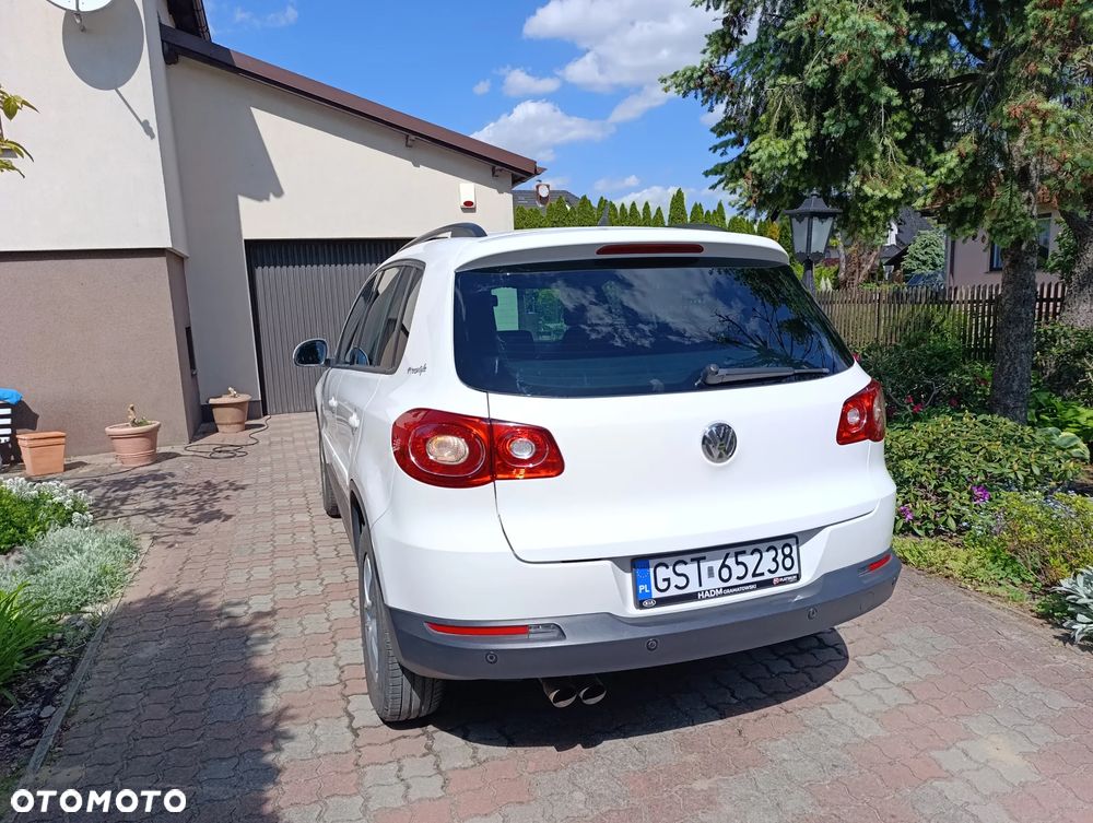 Volkswagen Tiguan 1.4 TSI BlueMotion Technology Sport & Style - 2