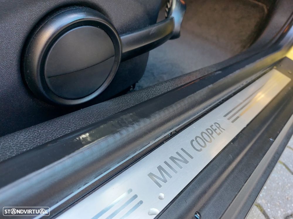 MINI Cabrio Cooper - 24