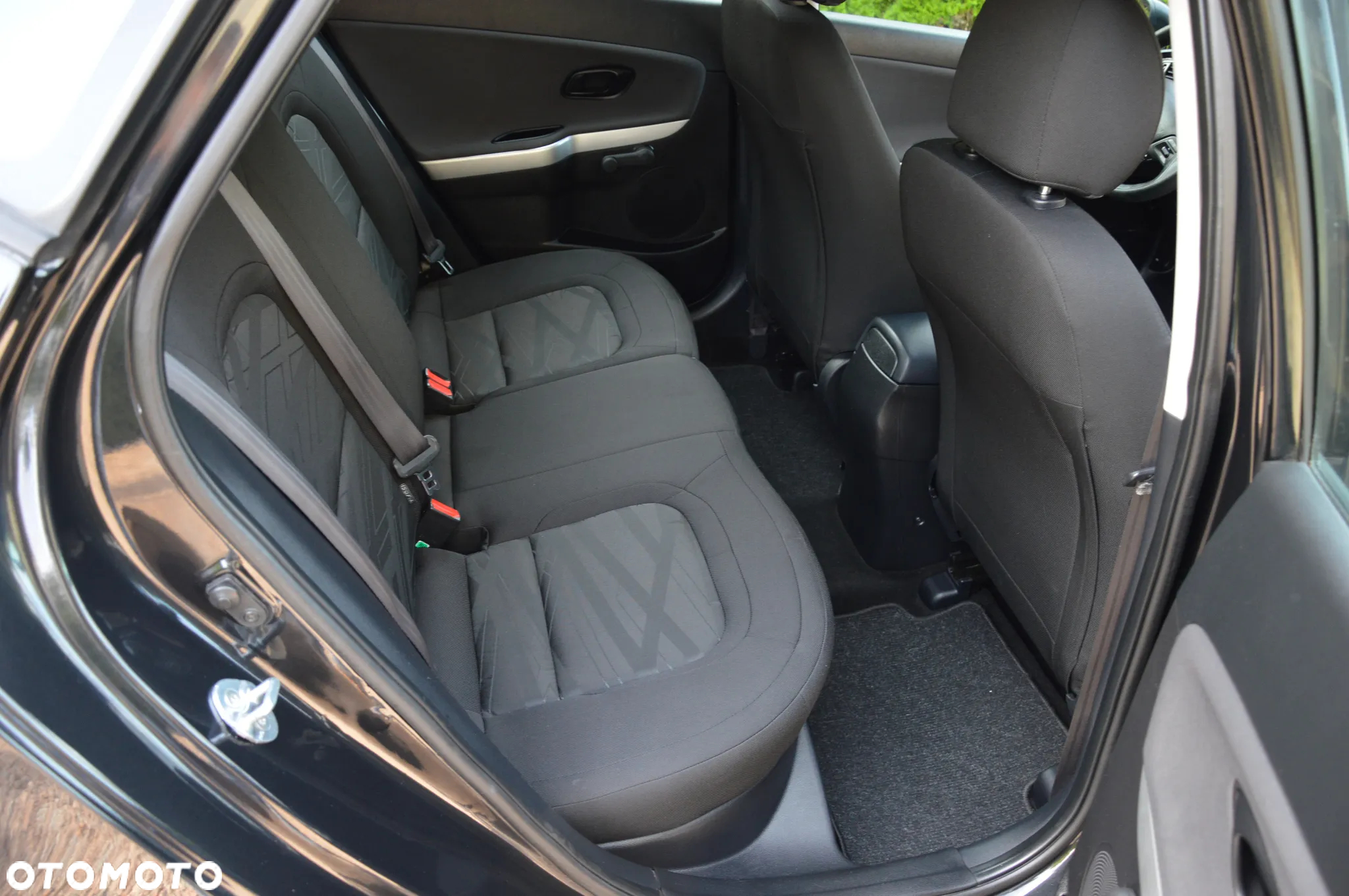 Kia Ceed - 28