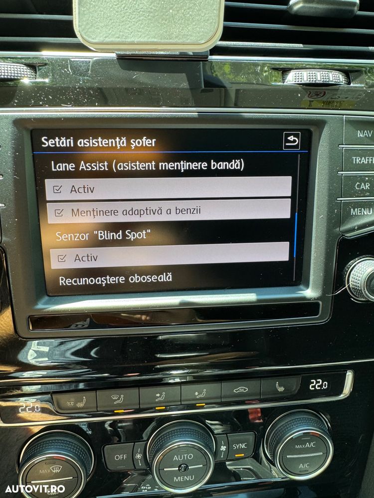 Volkswagen Golf - 10