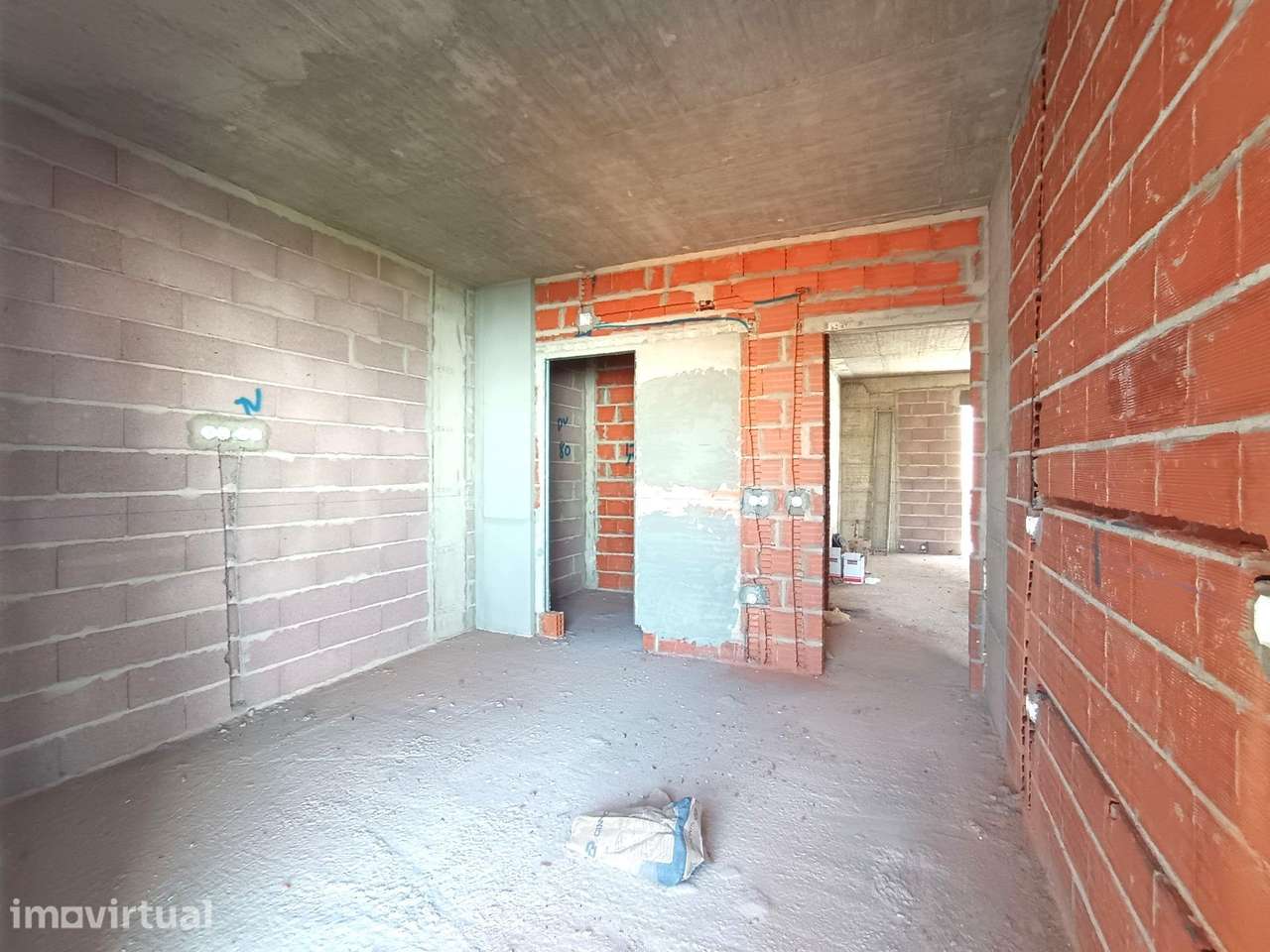 Apartamento T1 em Quarteira – Viva a poucos minutos do mar - Grande imagem: 3/20
