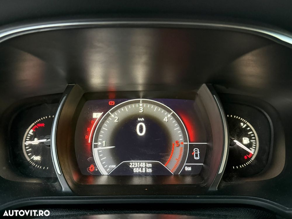 Renault Megane ENERGY dCi 110 EDC INTENS - 13