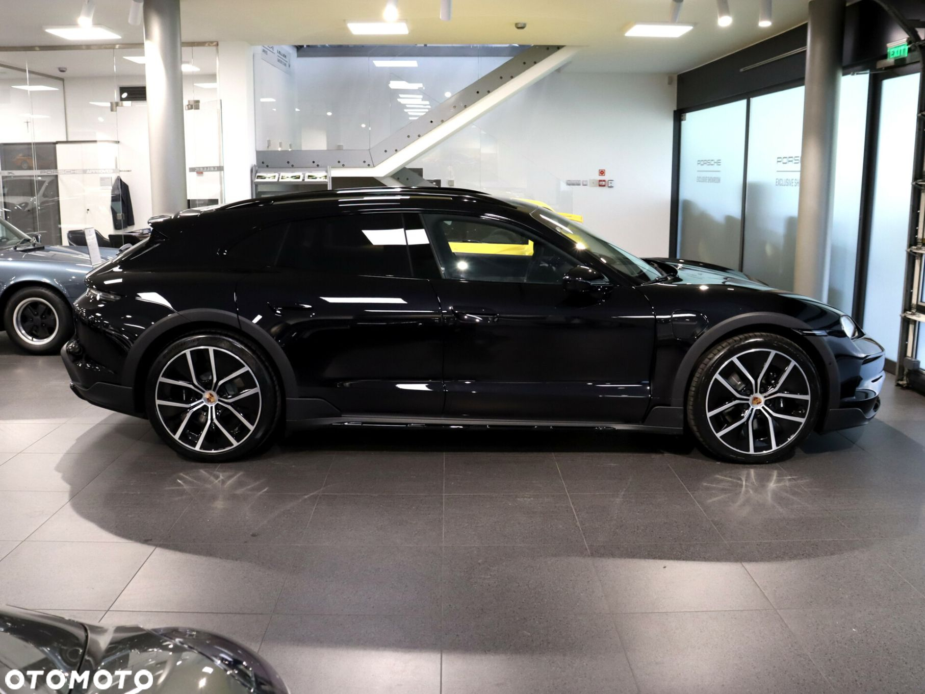Porsche Taycan - 6