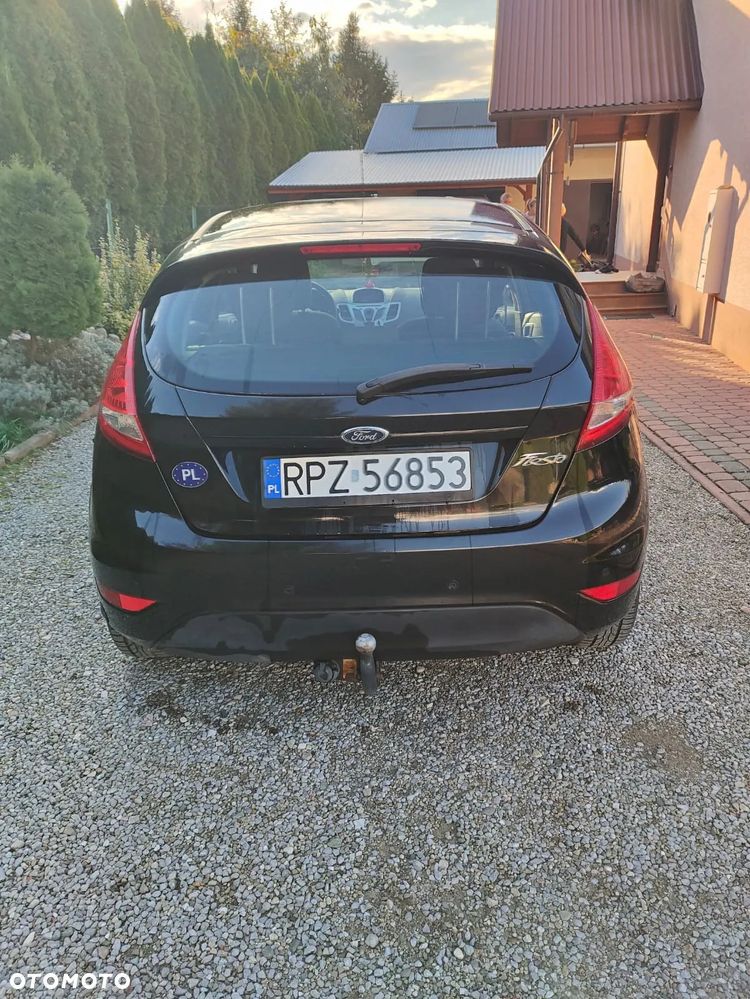 Ford Fiesta - 6
