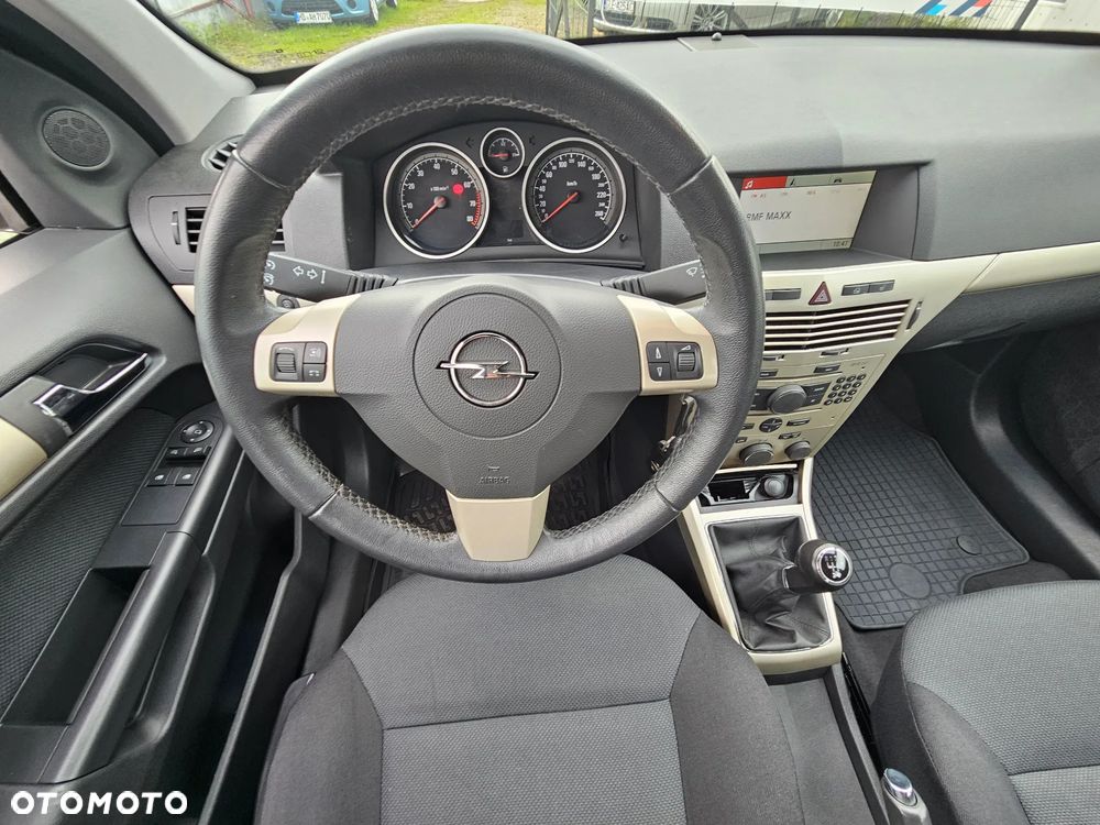 Opel Astra 1.6 Catch me - 13