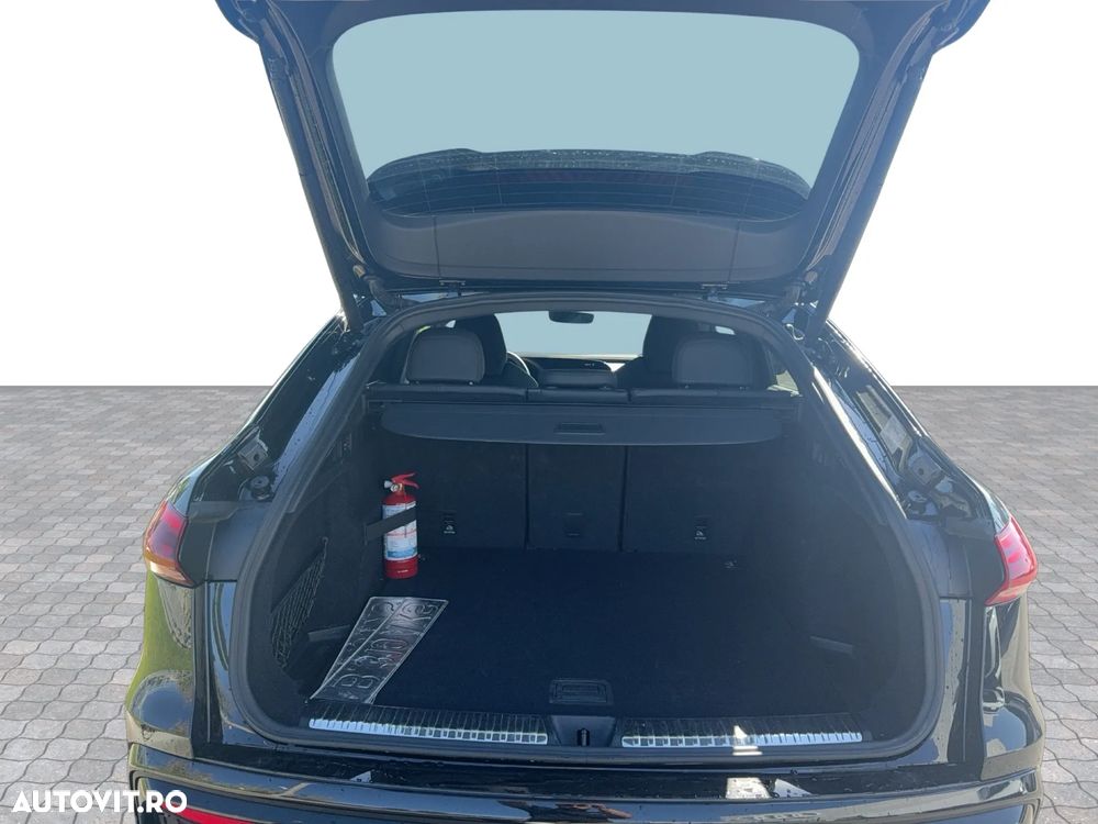 Audi Q5 Sportback - 13