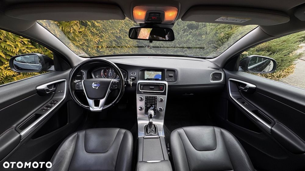 Volvo V60 D4 Geartronic Momentum - 6