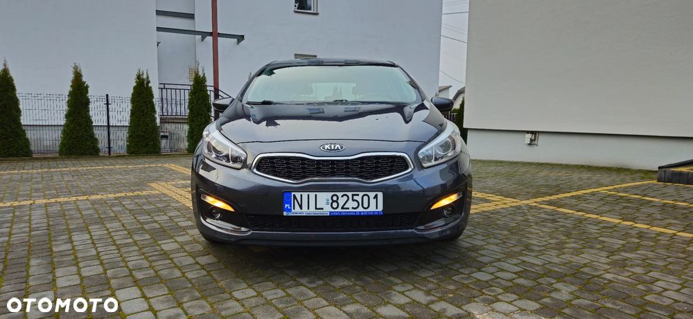 Kia Ceed 1.4 CVVT Dream Team Edition - 3