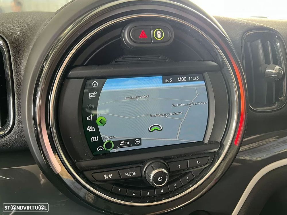 MINI Countryman Cooper SE ALL4 Auto - 11