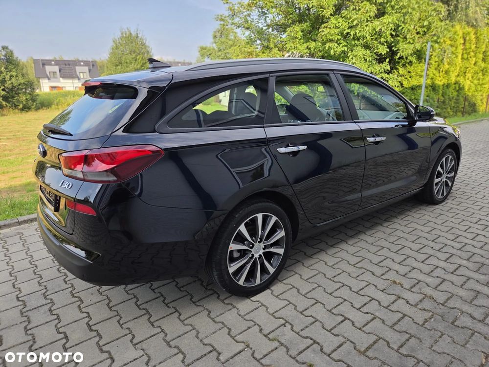 Hyundai i30 1.4 T-GDI DCT Premium - 2