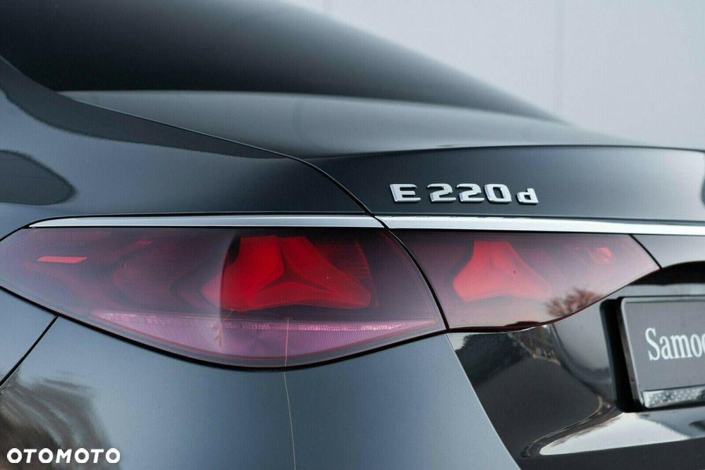 Mercedes-Benz Klasa E - 17