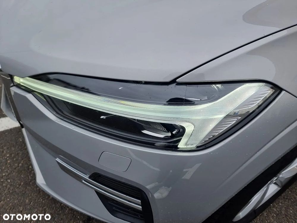Volvo XC 60 D5 SCR AWD Momentum - 22