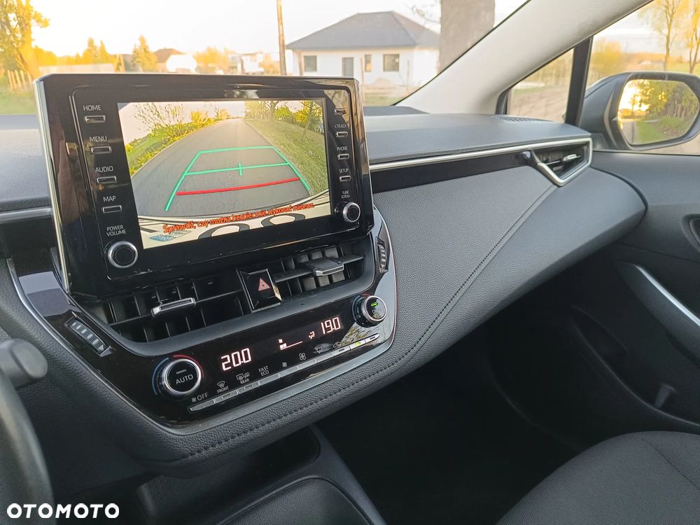 Toyota Corolla 1.6 Comfort - 18