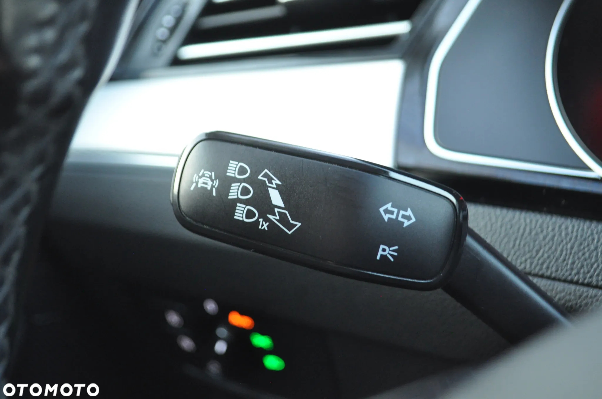 Volkswagen Passat 2.0 TDI BMT Highline DSG - 29
