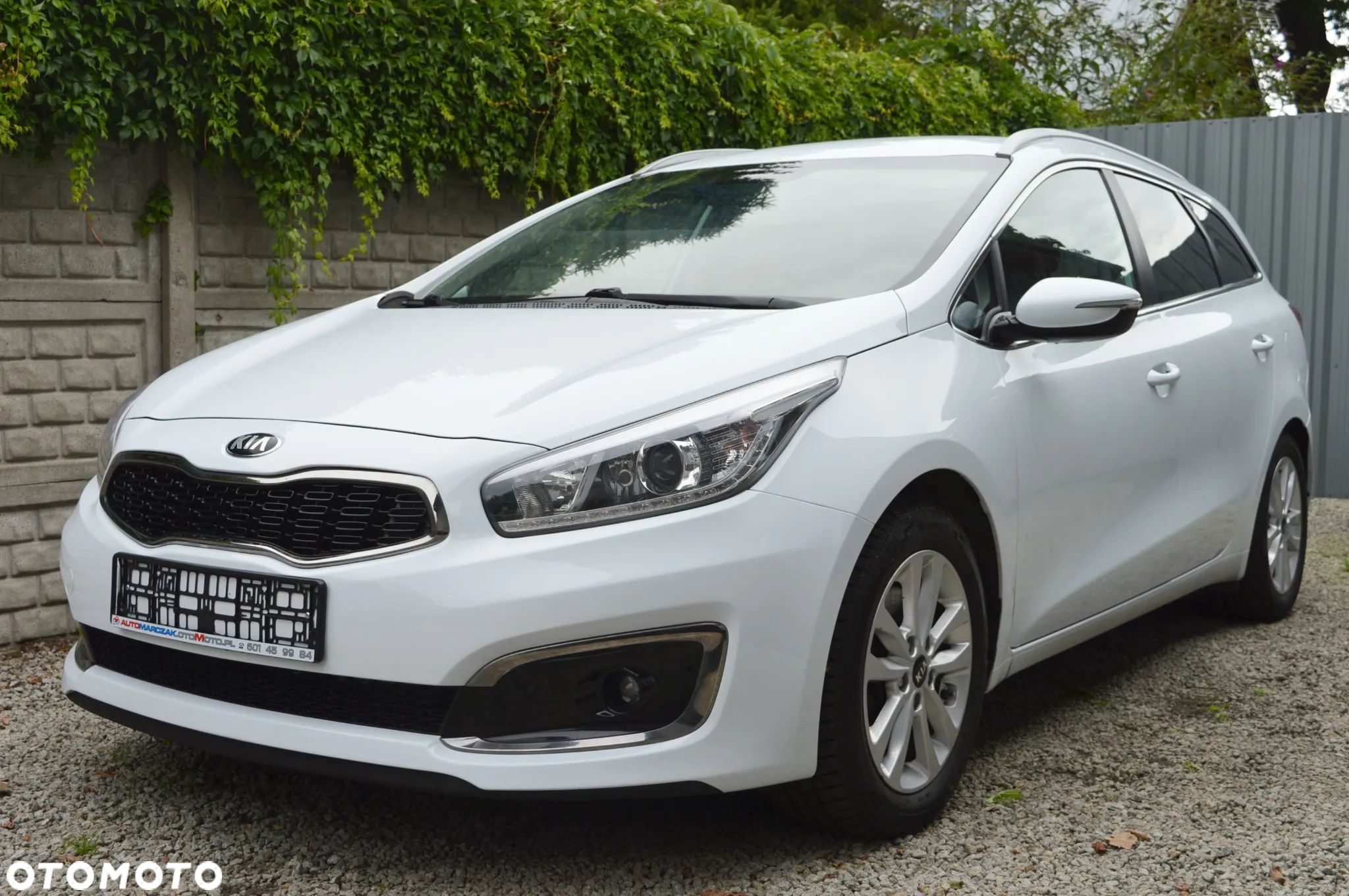 Kia Ceed Cee'd 1.6 CRDi L Business Line - 1
