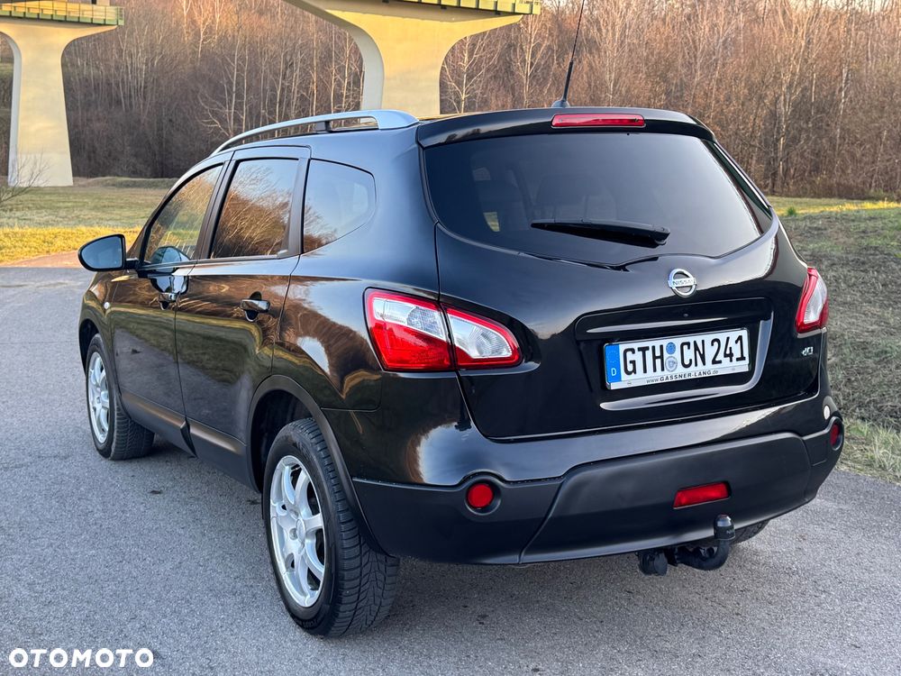 Nissan Qashqai+2 - 12